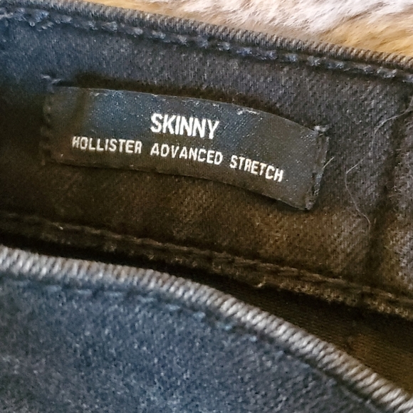 Men Black Skinny Hollister Jeans - Picture 3 of 6